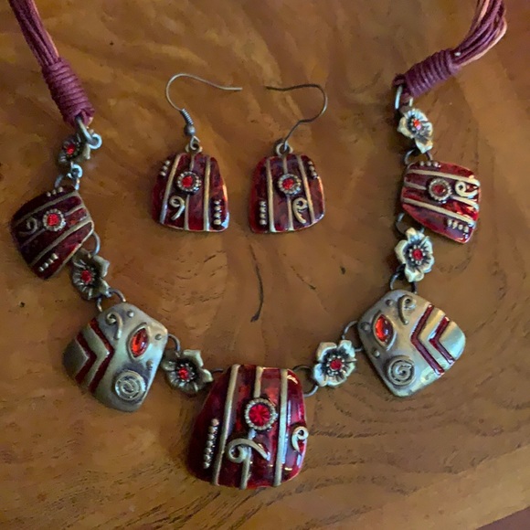 Artisan Necklace - Picture 1 of 1